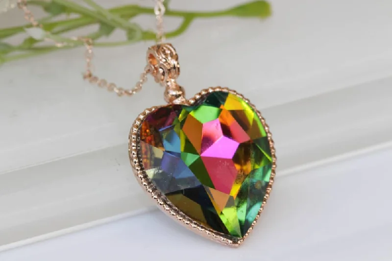 bridal necklaces for women -bridal necklaces for women -GREEN HEART NECKLACE