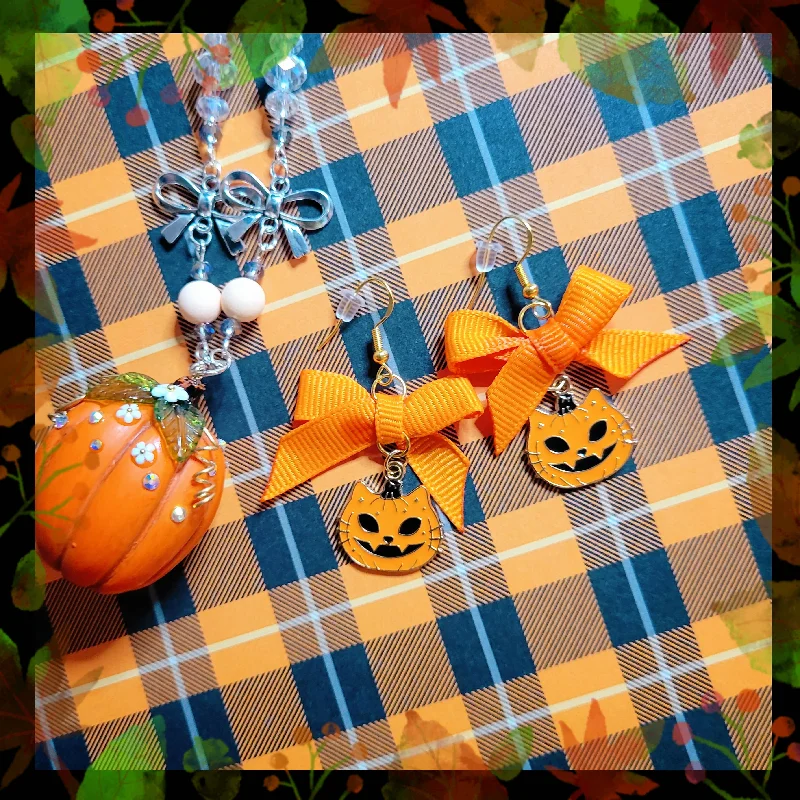 classic dangly earrings for women -classic dangly earrings for women -Pumpkin Cat Earrings