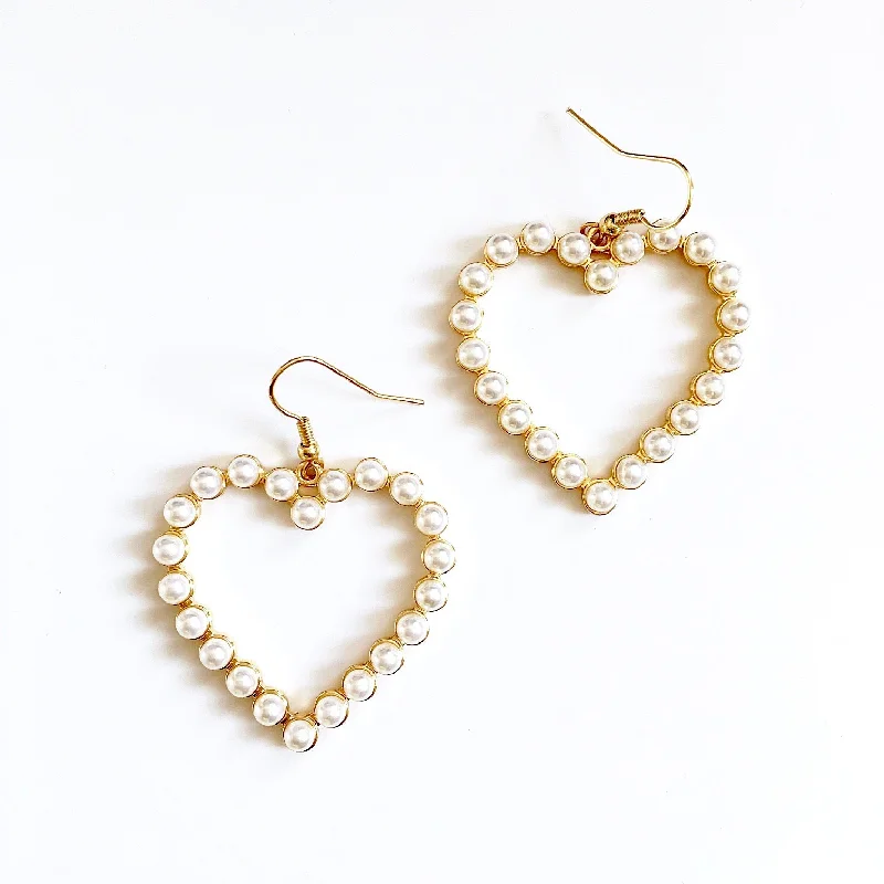 trendy dangling earrings -trendy dangling earrings -FAUX PEARL HEART EARRINGS