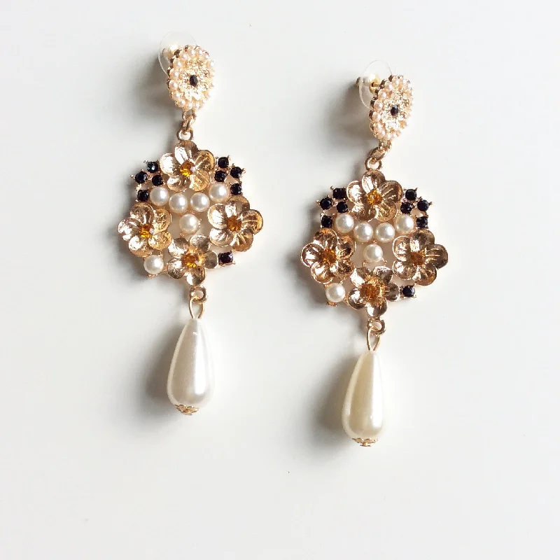 gold-plated earrings for women -gold-plated earrings for women -FLORAL PEARL GOTHIC STATEMENT EARRINGS