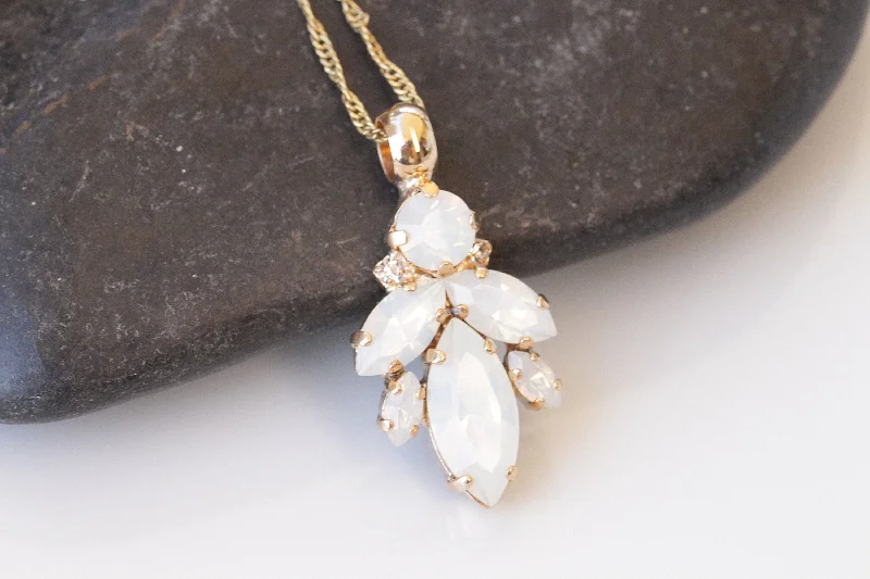 gold chain necklaces for women -gold chain necklaces for women -WHITE OPAL NECKLACE