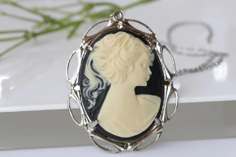 vintage gold necklaces for women -vintage gold necklaces for women -BLACK CAMEO NECKLACE