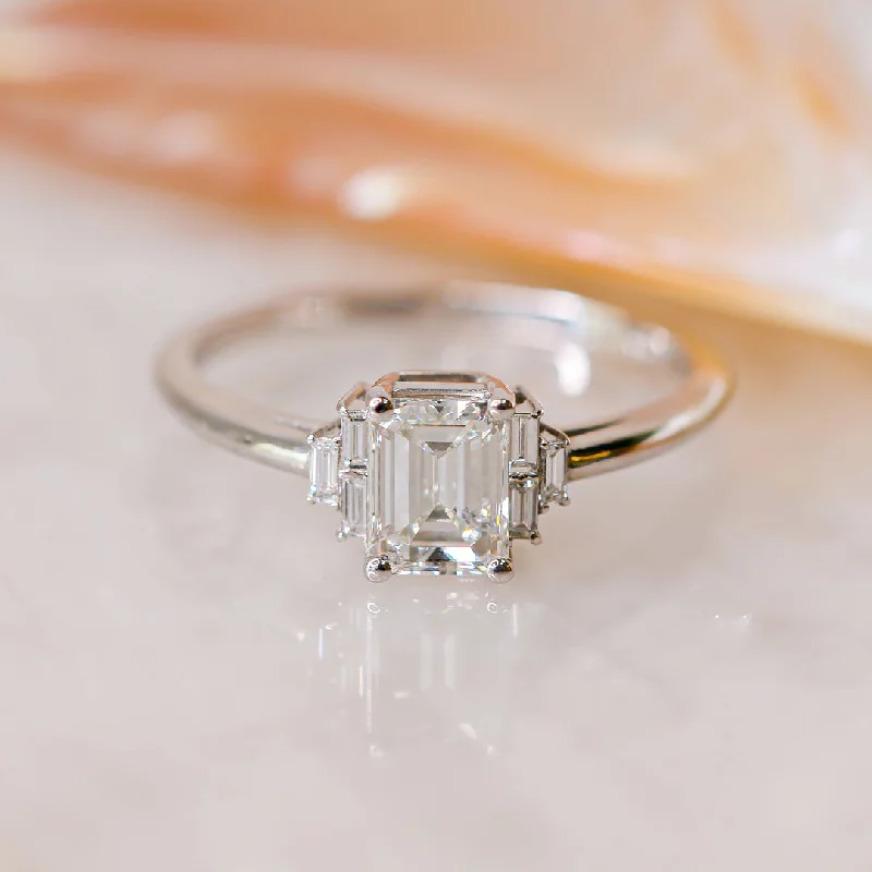 luxury engagement rings -luxury engagement rings -Bright Sky 4 Prongs Natural Emerald  Diamond Engagement Ring